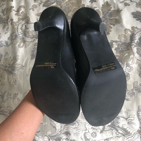 PinUp Vintage Peep Toe Bow Heels - Picture 7 of 8